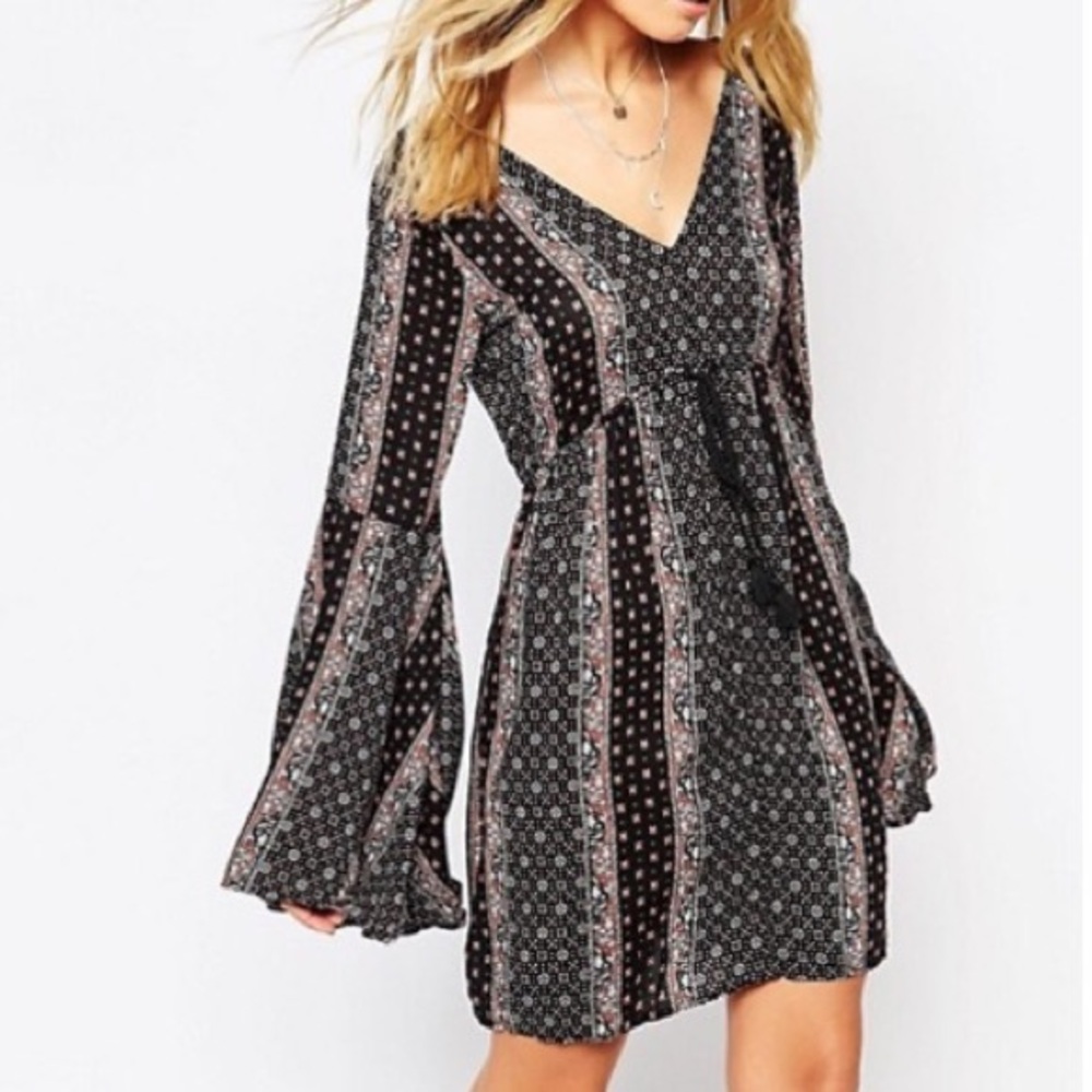 Abercrombie& Fitch Caftan Dress with Bell Sleeves